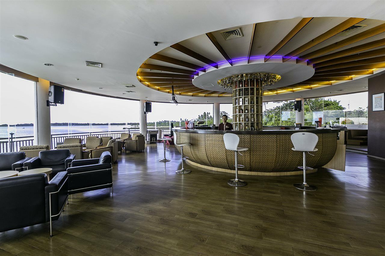 BW Suite Belitung Tanjung Pandan Exterior foto